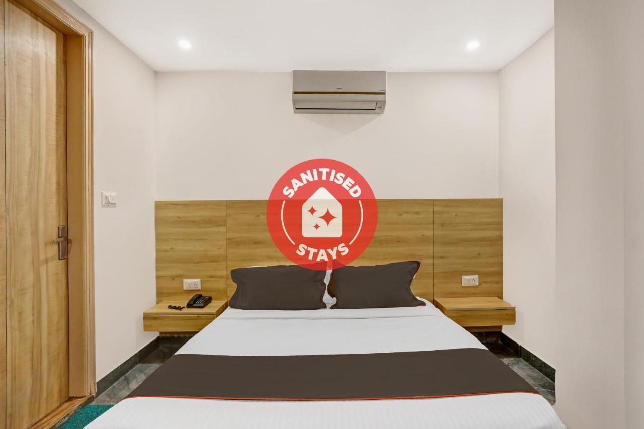 Oyo 81641 Collection O Hotel A1 Residency New Delhi Exteriör bild